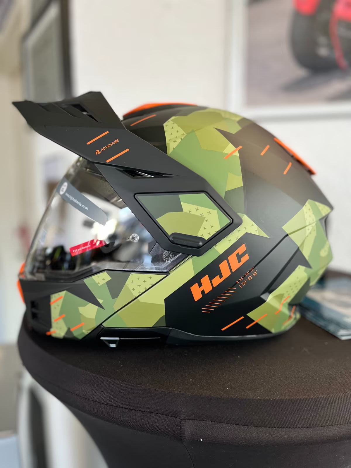 HJC Helm i80 ROKI
